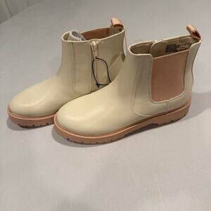 Walmart chelsea boots in cream